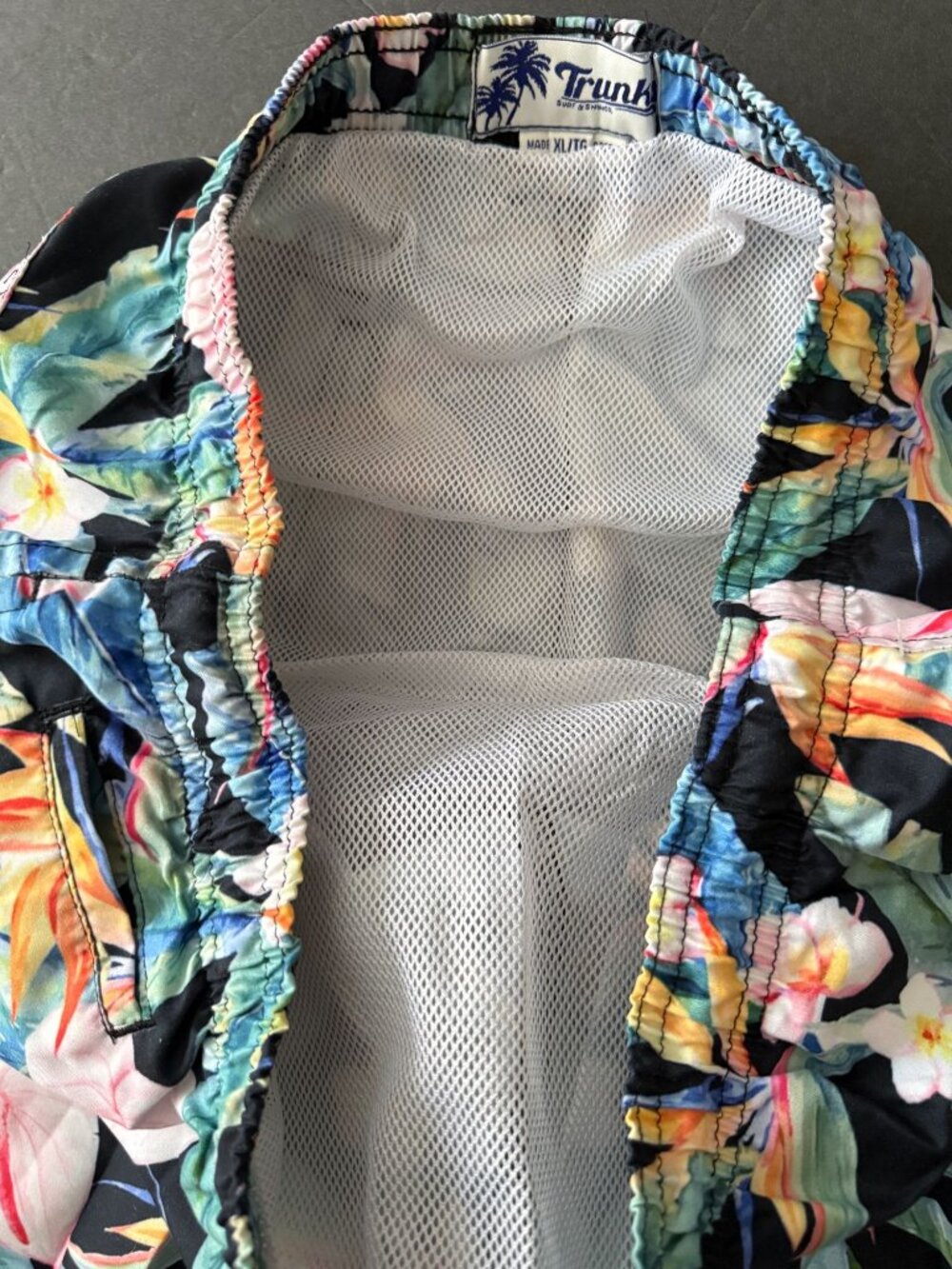 TRUNKS Mens Tropical Floral Print Swim Board Shorts Mesh Lining Elastic Waist XL - Picture 5 of 10